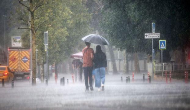 Marmara Bölgesinde yarın kuvvetli yağış bekleniyor